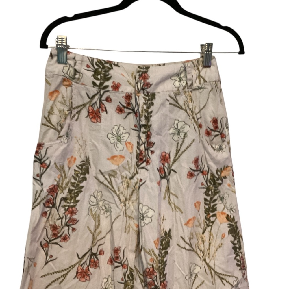 💥PRICE DROP💥 Menorca Taupe Multi Floral Print Wide-Leg Cropped Pants - Picture 4 of 9